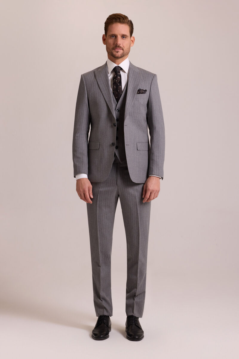 Erkek Açık Gri Slim Fit Sivri Yaka Yelekli Yün Takım Elbise - 1