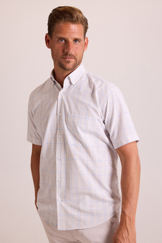 Erkek Bej Kısa Kol Regular Fit Yaka Düğmeli Gömlek
