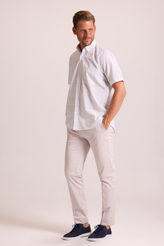 Erkek Bej Kısa Kol Regular Fit Yaka Düğmeli Gömlek