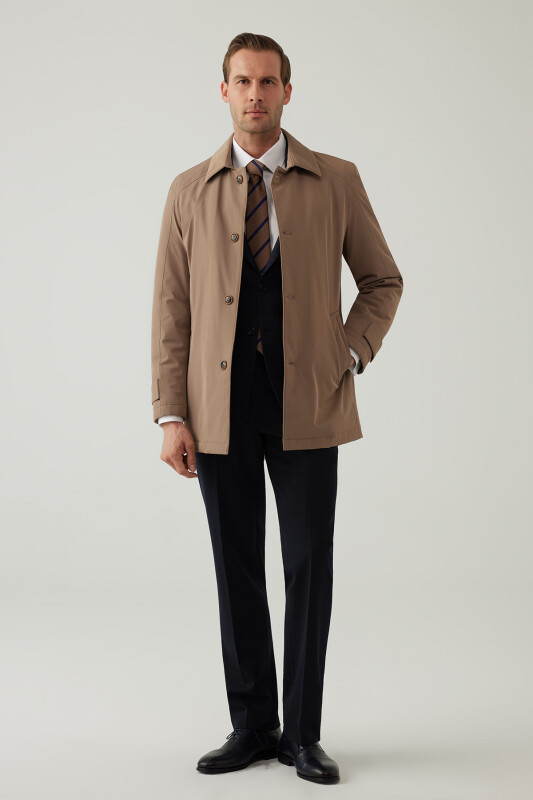 Erkek Bej Regular Fit Apolet Kol Kaban