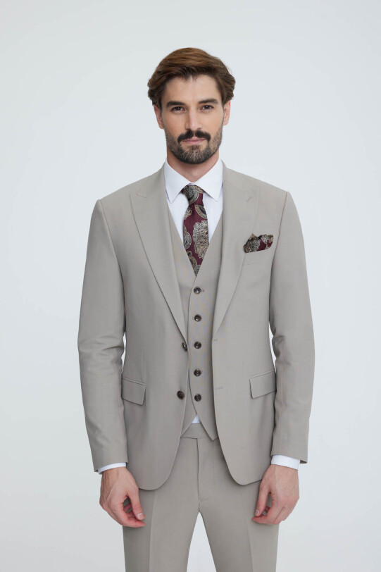 Erkek Bej Sivri Yaka Slim Fit Yelekli Takım Elbise