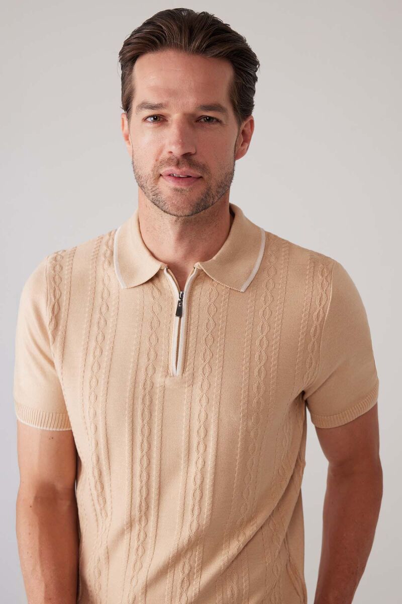 Erkek Bej Slim Fit Örgü Desen Fermuarlı Polo Yaka Tişört - 5