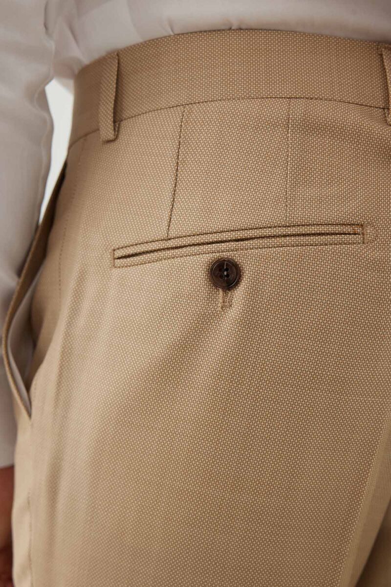 Erkek Bej Slim Fit Yelekli İtalyan Kumaş Sivri Yaka Takım Elbise - 12