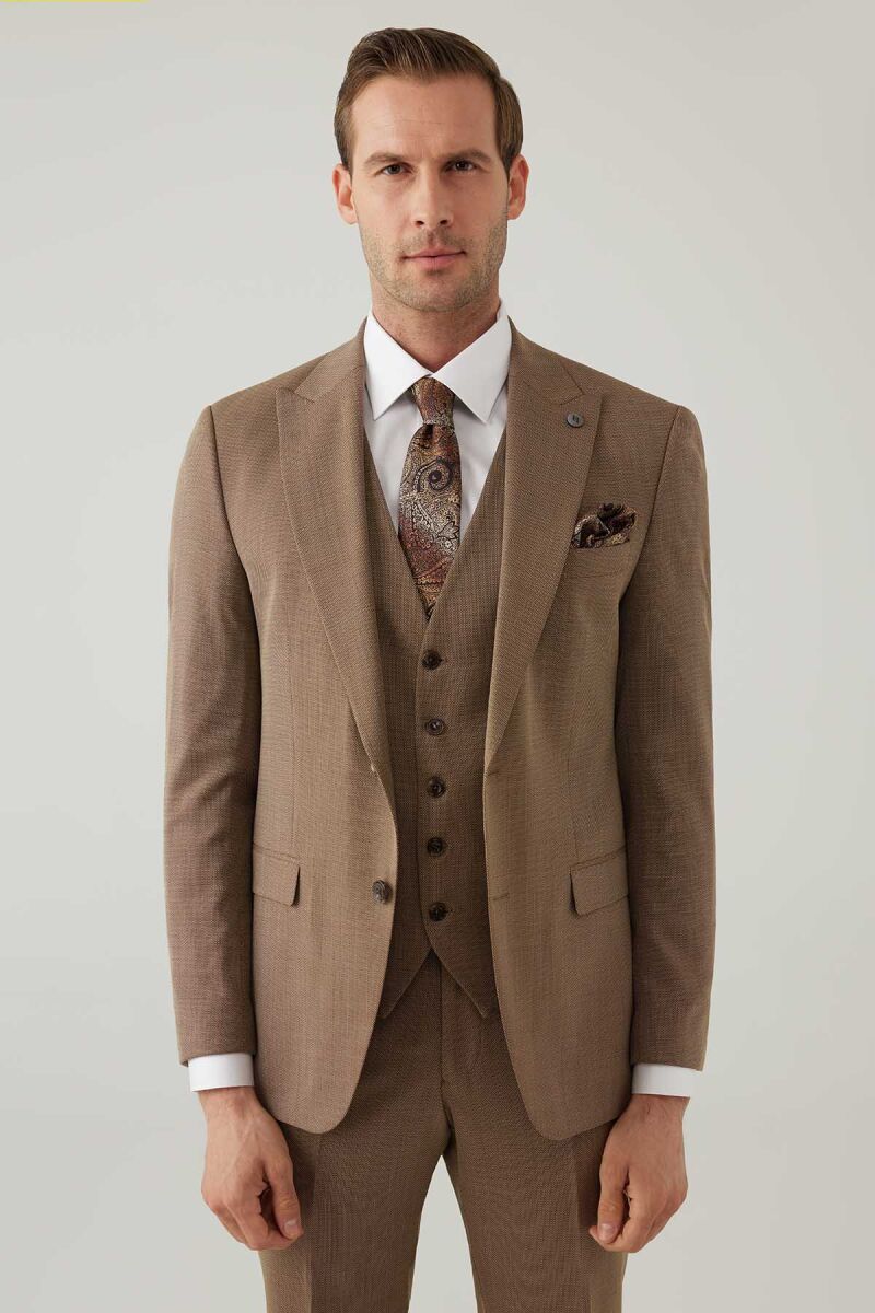 Erkek Bej Slim Fit Yelekli Sivri Yaka Takım Elbise - 5