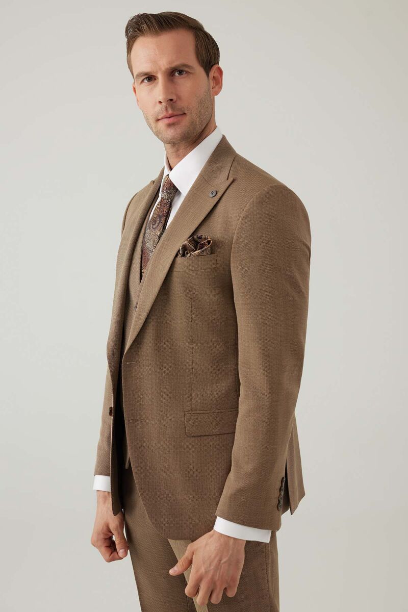 Erkek Bej Slim Fit Yelekli Sivri Yaka Takım Elbise - 6