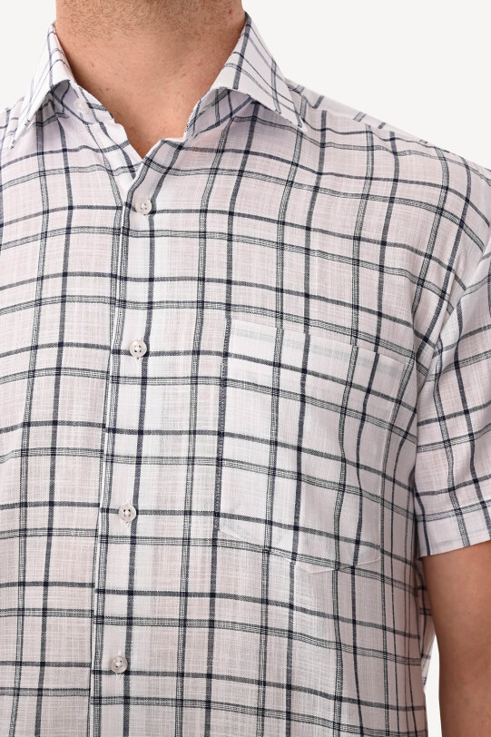 Erkek Beyaz Kısa Kol Regular Fit Yaka Düğmeli Gömlek