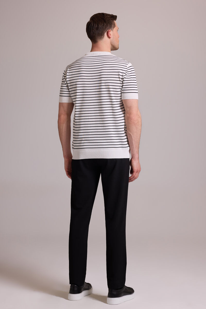 Erkek Beyaz Siyah Regular Fit Bisiklet Yaka Çizgili Tişört - 8