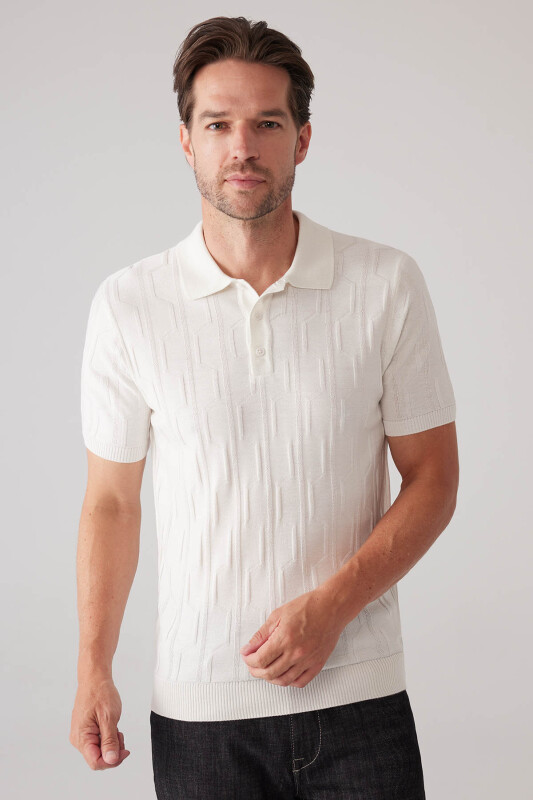 Erkek Beyaz Slim Fit Dokulu Örme Polo Yaka Tişört