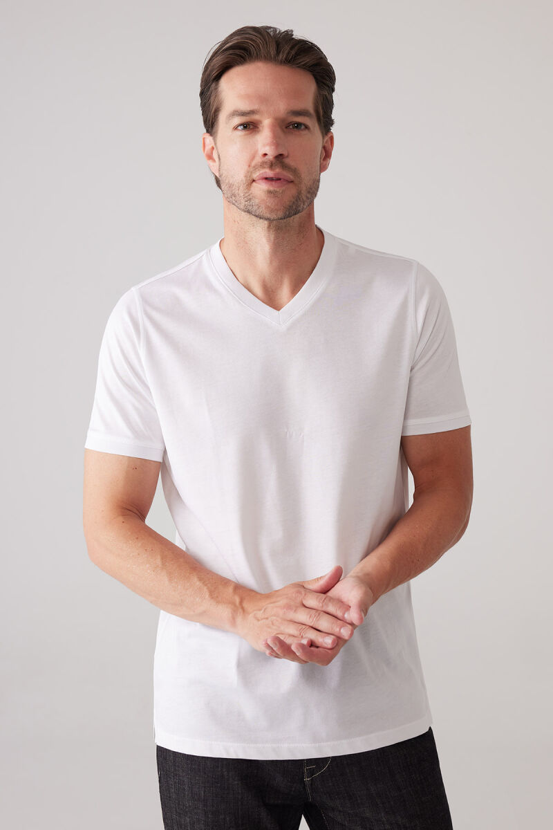 Erkek Beyaz Slim Fit Merserize Pamuk V Yaka Tişört - 4