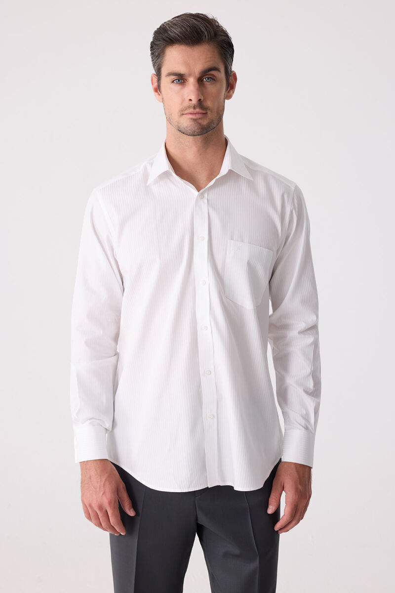 Erkek Beyaz Uzun Kol Klasik Kesim Çizgili Gömlek - 1