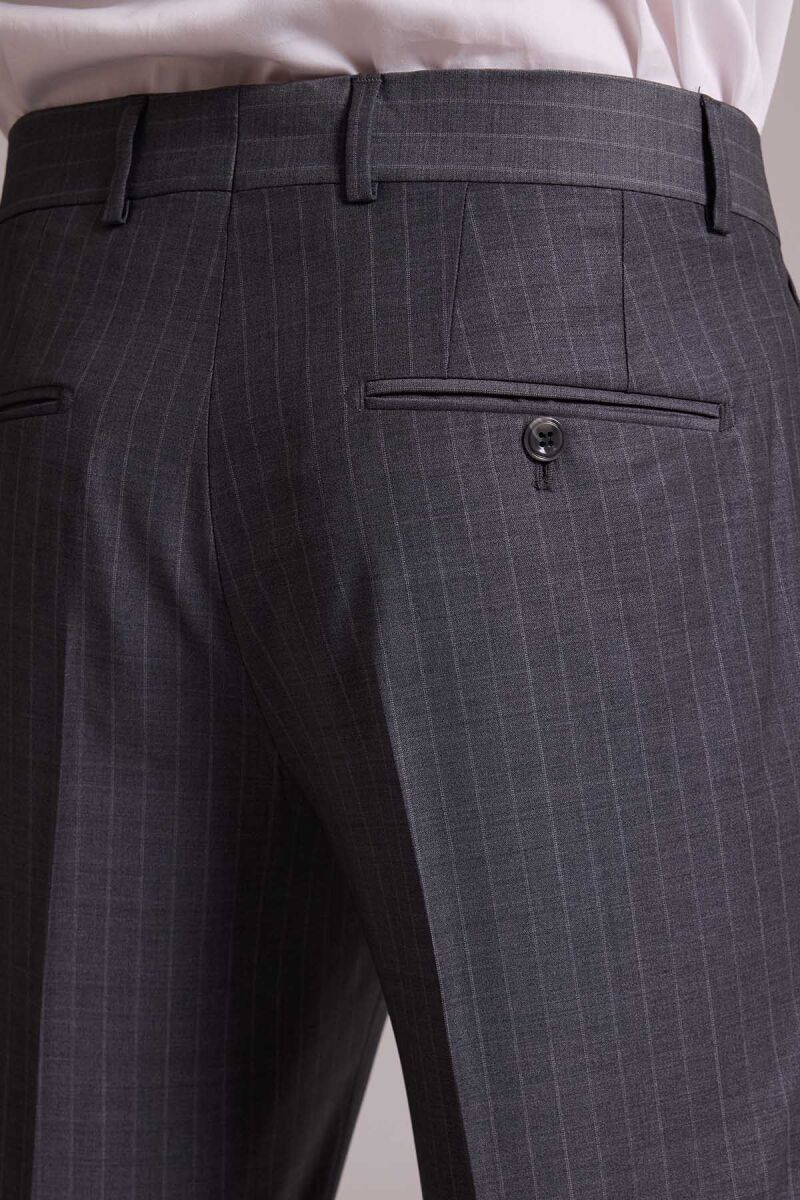 Erkek Gri Çizgili Slim Fit Çizgili Kırlangıç Yaka Yelekli Takım Elbise - 11