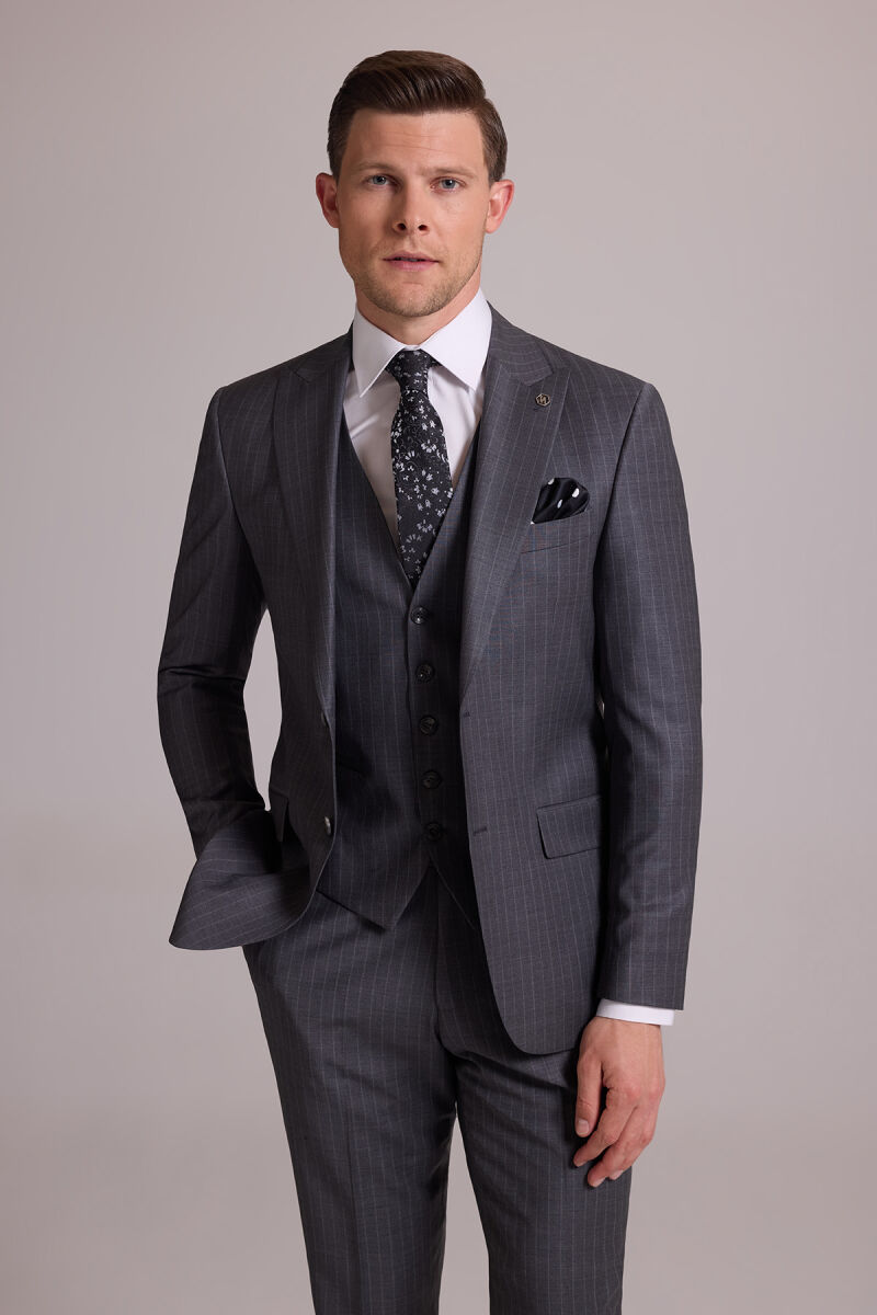 Erkek Gri Çizgili Slim Fit Çizgili Kırlangıç Yaka Yelekli Takım Elbise - 5