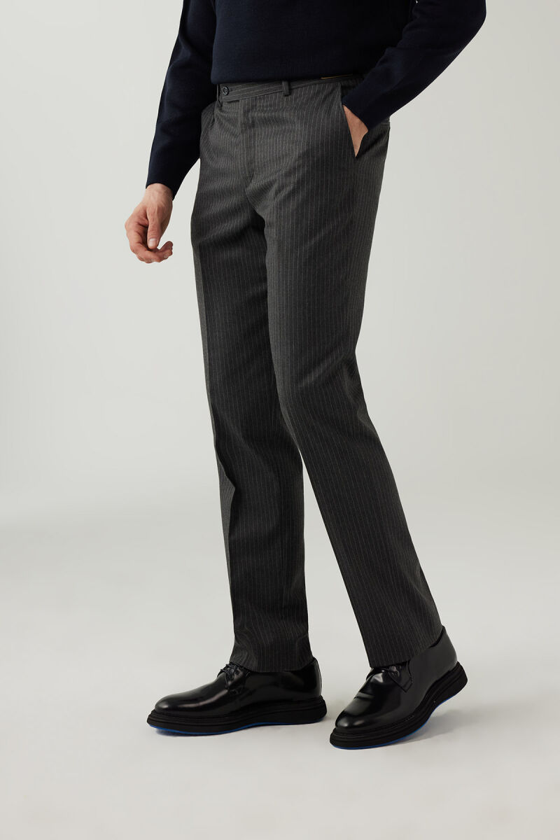 Erkek Gri Regular Fit Çizgili Yün Kumaş Pantolon - 2