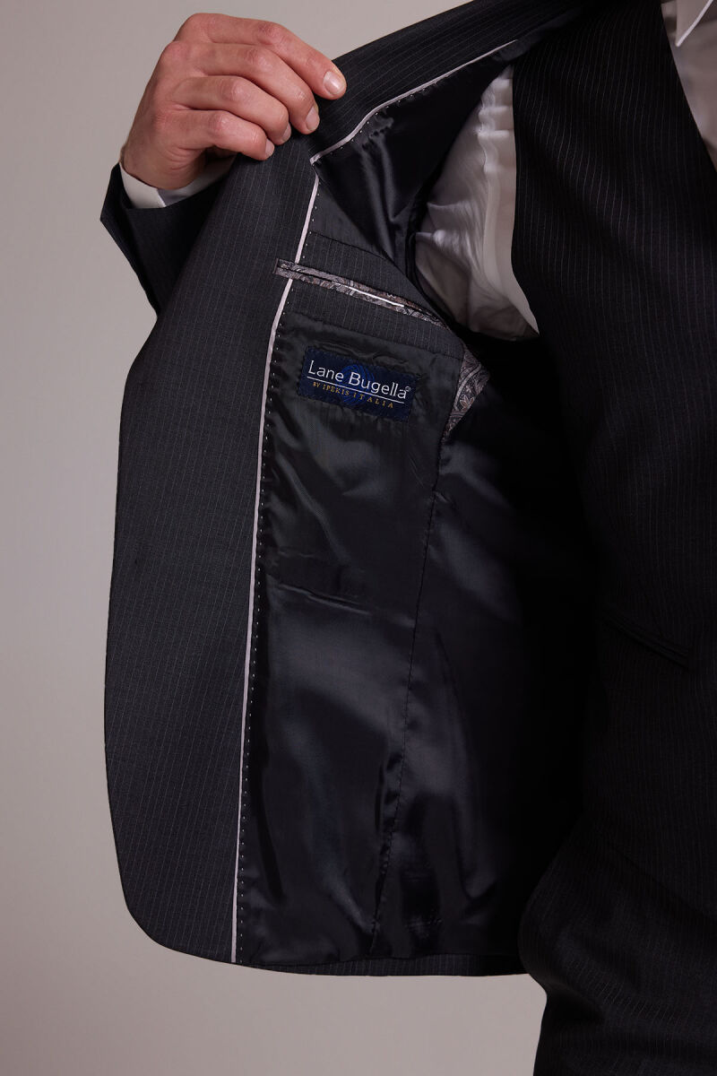 Erkek Gri Slim Fit Kırlangıç Yaka Yelekli Çizgili Yün Takım Elbise - 8
