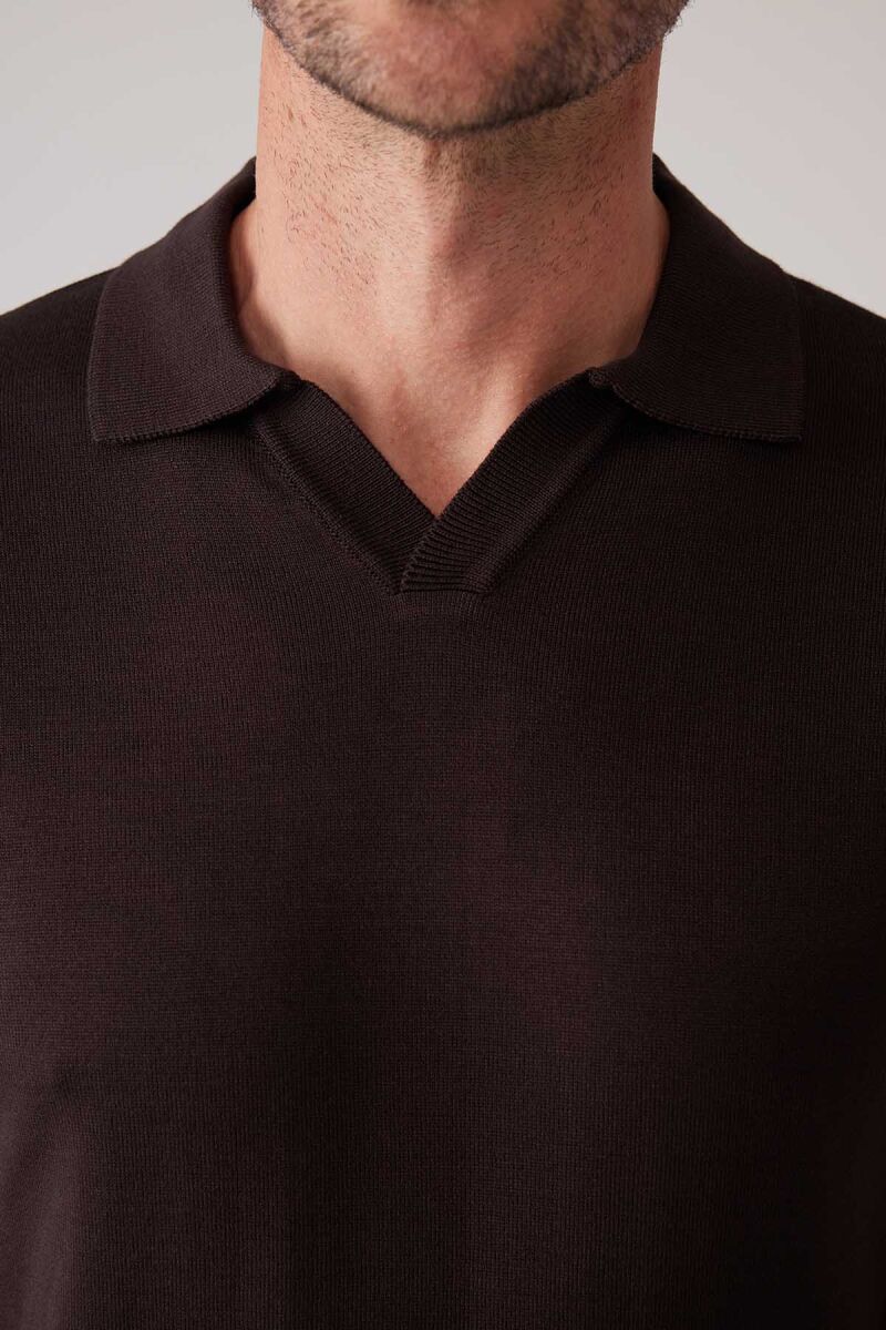 Erkek Kahverengi İtalyan Stil V Yaka Düğmesiz Polo Tişört - 7