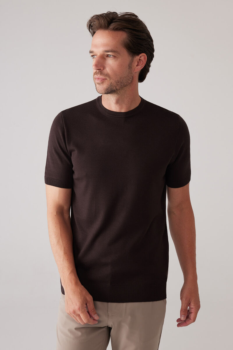 Erkek Kahverengi Slim Fit Bisiklet Yaka Yazlık Triko Tişört - 6