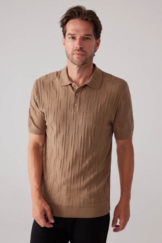 Erkek Koyu Bej Slim Fit Dokulu Örme Polo Yaka Tişört