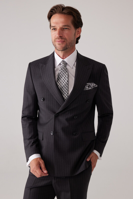 Erkek Koyu Gri Çizgili Slim Fit Wool Kruvaze Takım Elbise