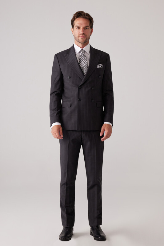 Erkek Koyu Gri Çizgili Slim Fit Wool Kruvaze Takım Elbise