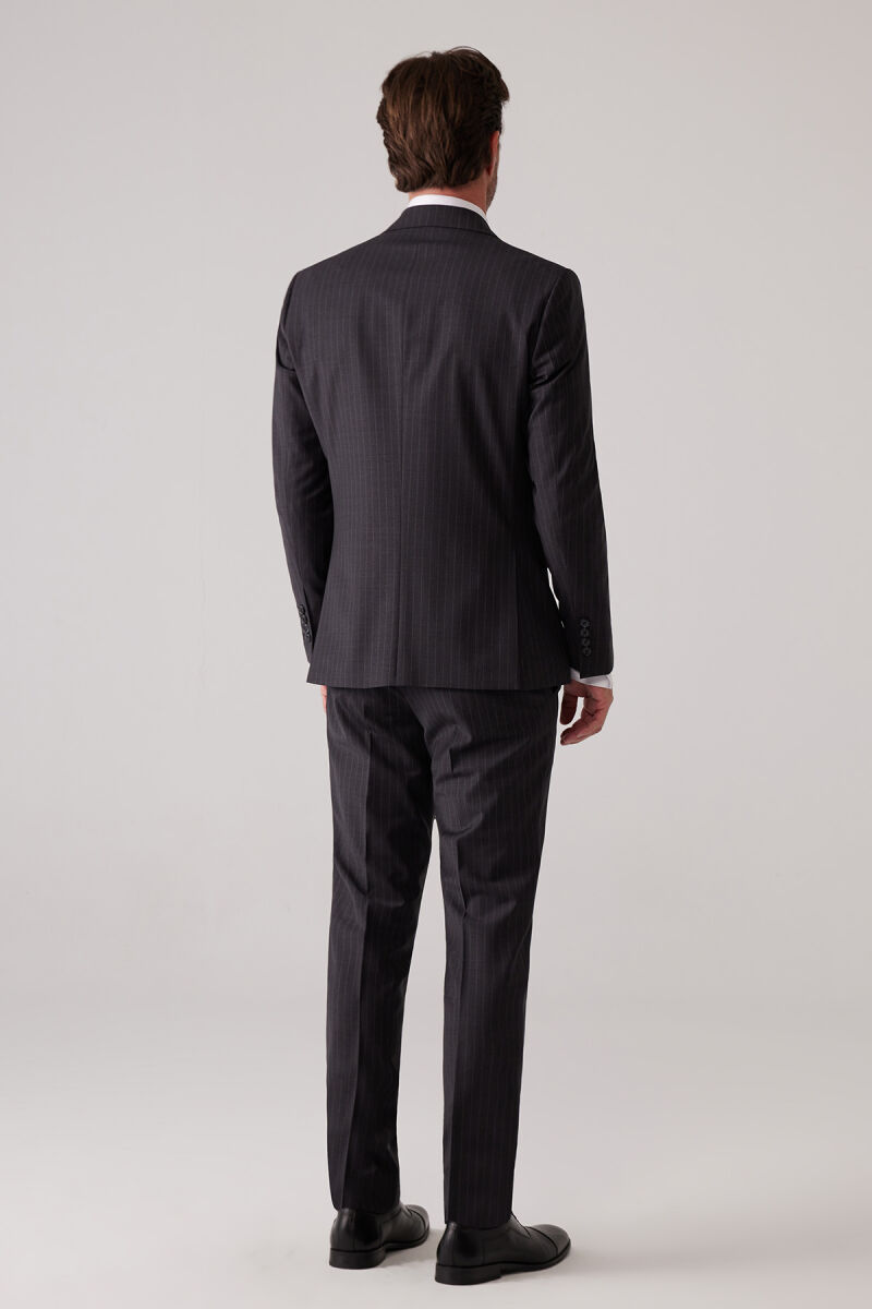 Erkek Koyu Gri Çizgili Slim Fit Wool Kruvaze Takım Elbise - 9