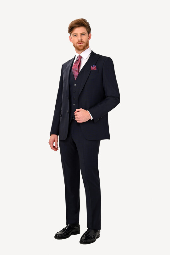 Erkek Koyu Lacivert Regular Fit Sivri Yaka Yelekli Takım Elbise