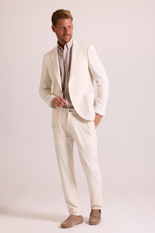 Erkek Krem Regular Fit Tiamo Sivri Yaka Takım Elbise