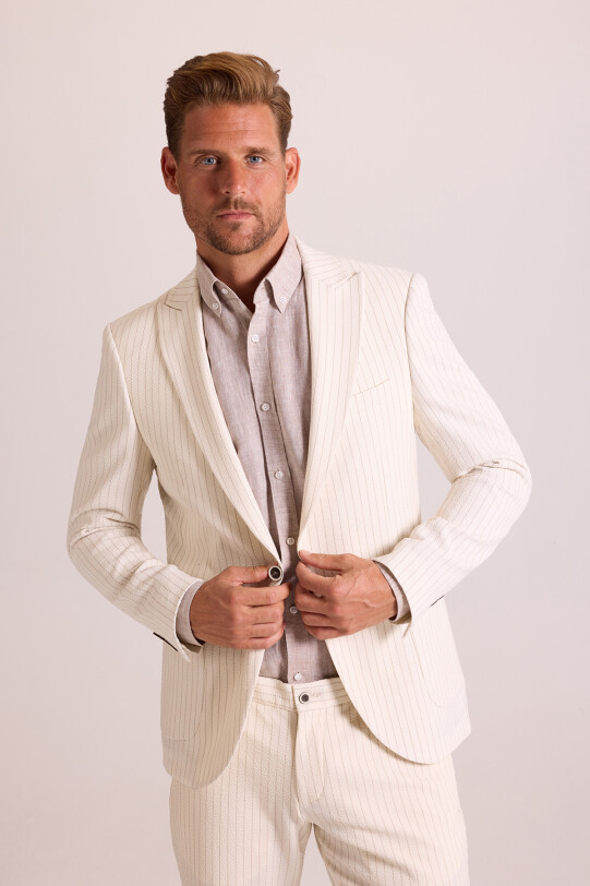 Erkek Krem Regular Fit Tiamo Sivri Yaka Takım Elbise
