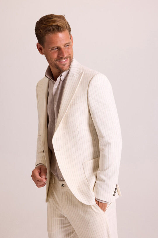 Erkek Krem Regular Fit Tiamo Sivri Yaka Takım Elbise