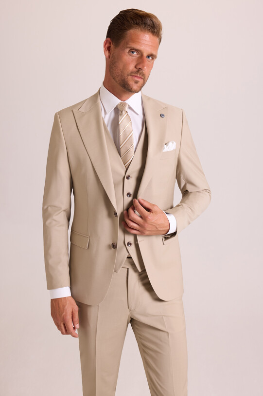 Erkek Krem Slim Fit Sivri Yaka Yelekli Takım Elbise