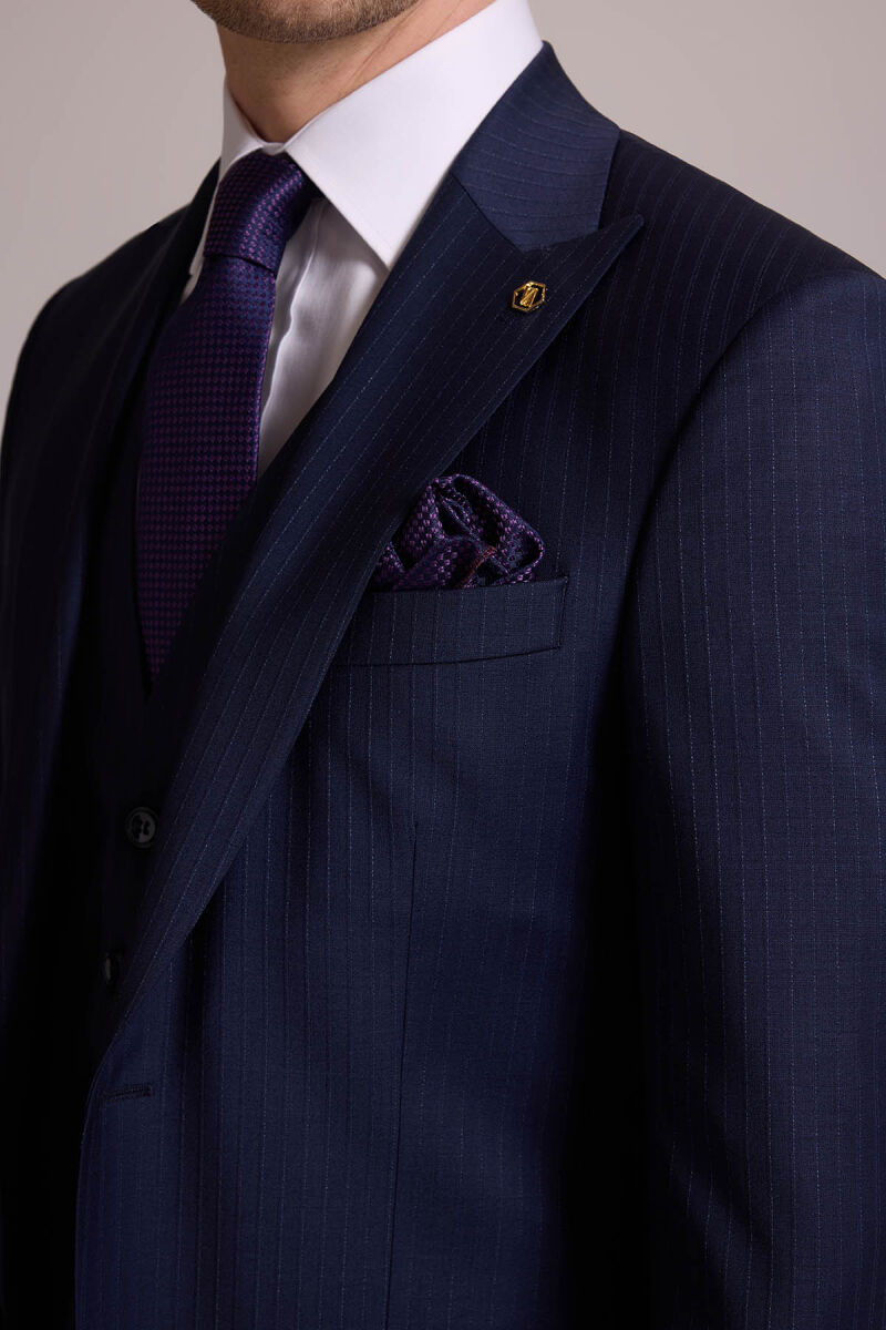 Erkek Lacivert Çizgili Slim Fit Yelekli Kırlangıç Yaka Takım Elbise - 7