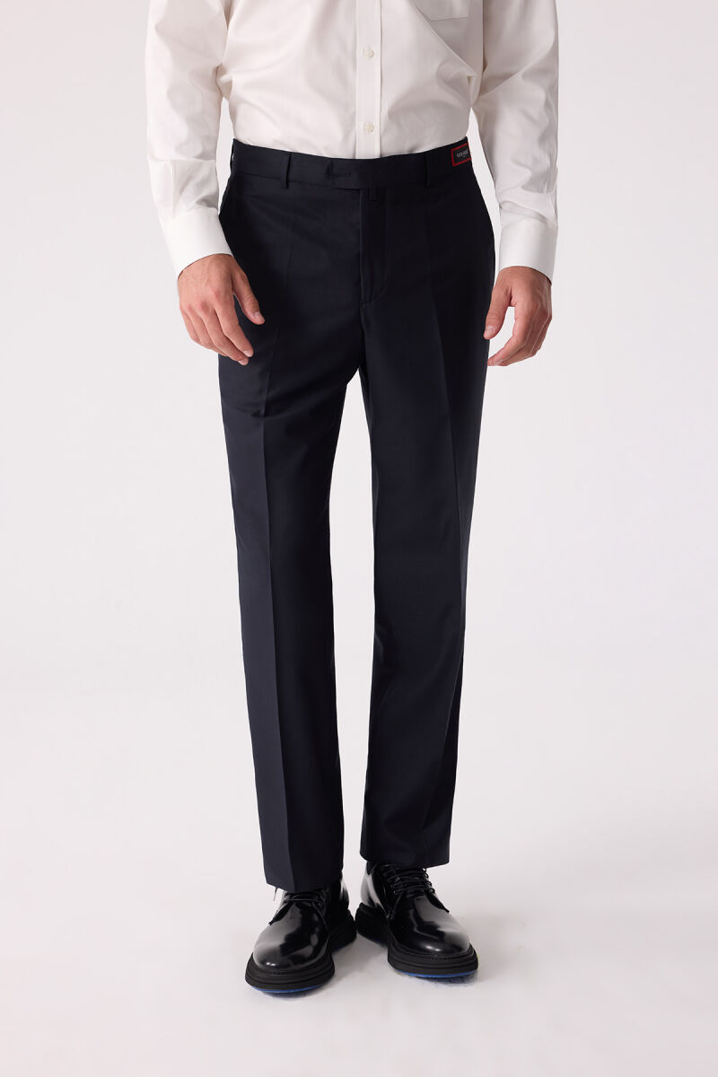 Erkek Lacivert Regular Fit Yan Cep Kumaş Pantolon - 1