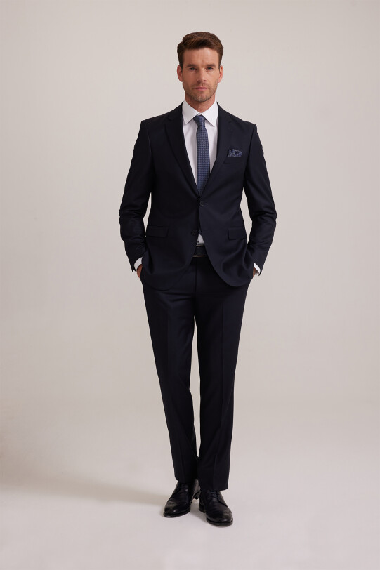 Erkek Lacivert Çift Yırtmaç Regular Fit Takım Elbise