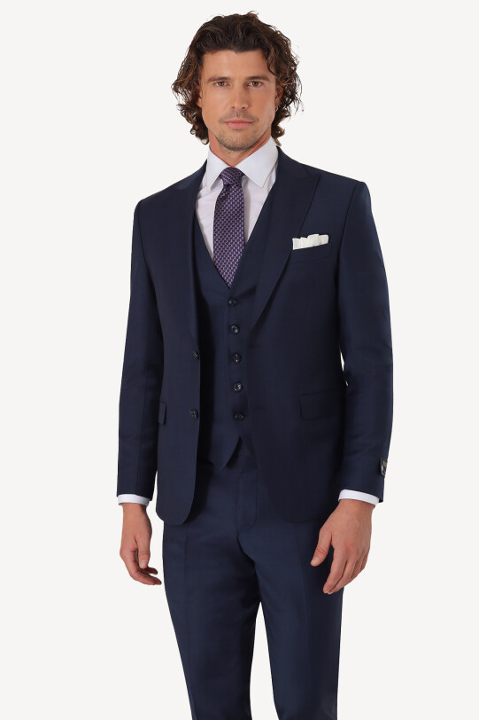 Erkek Lacivert Sivri Yaka Yelekli Slim Fit Takım Elbise