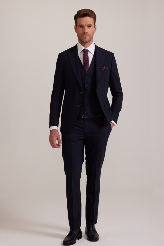 Erkek Lacivert Silim Fit Sivri Yaka Yelekli Takım Elbise
