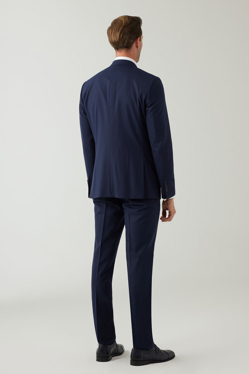 Erkek Lacivert Sivri Yaka Slim Fit Yelekli Takım Elbise - 12