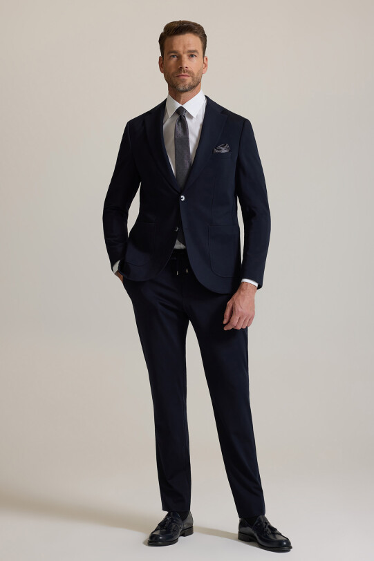 Erkek Lacivert Slim Fit Geniş Mono Yaka Jogger Pantolonlu Takım Elbise