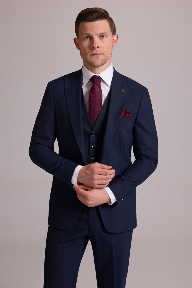 Erkek Lacivert Slim Fit Sivri Yaka Yelekli %100 Yün Takım Elbise - 2