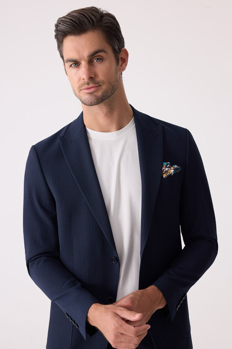 Erkek Lacivert Slim Fit Torba Cep Çizgili Jogger Pantolonlu Sivri Yaka Takım Elbise - 3