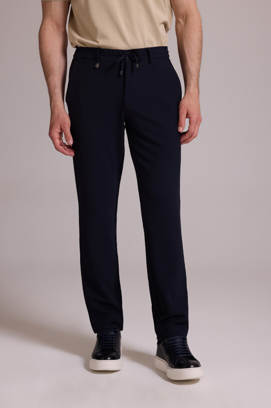 Erkek Lacivert Slim Fit Yan Cepli Jogger Pantolon