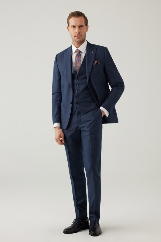 Erkek Lacivert Slim Fit Yelekli Sivri Yaka Kareli Takım Elbise
