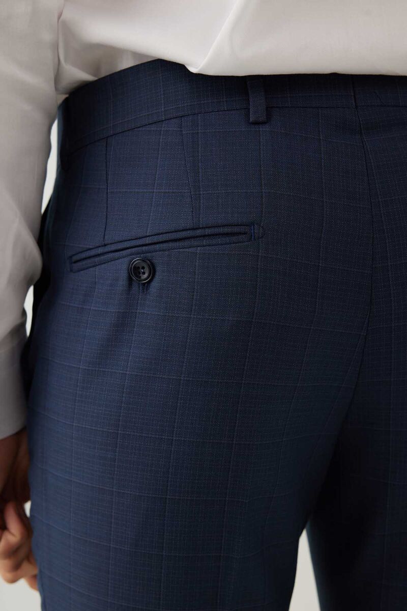 Erkek Lacivert Slim Fit Yelekli Sivri Yaka Kareli Takım Elbise - 11