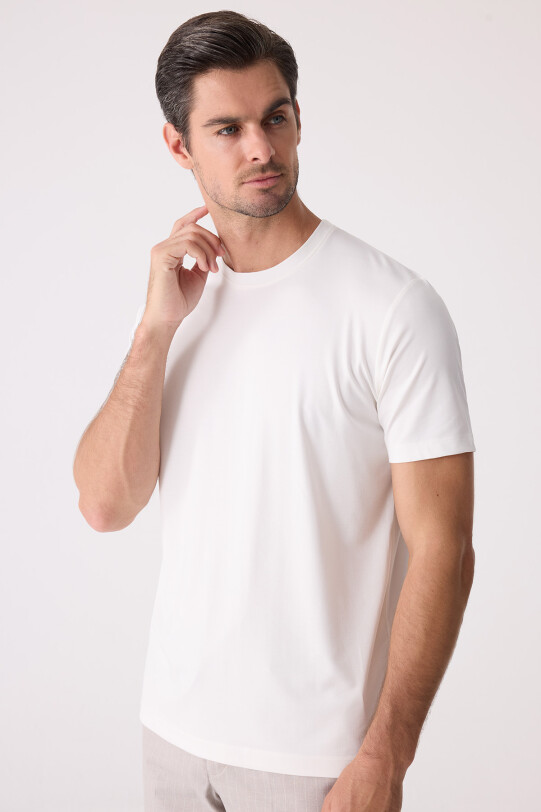 Erkek Beyaz Regular Fit Bisiklet Yaka T-shirt