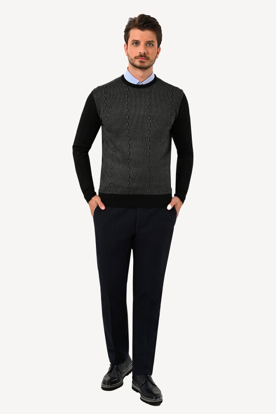 Erkek Siyah Bisiklet Yaka Klasik Desenli