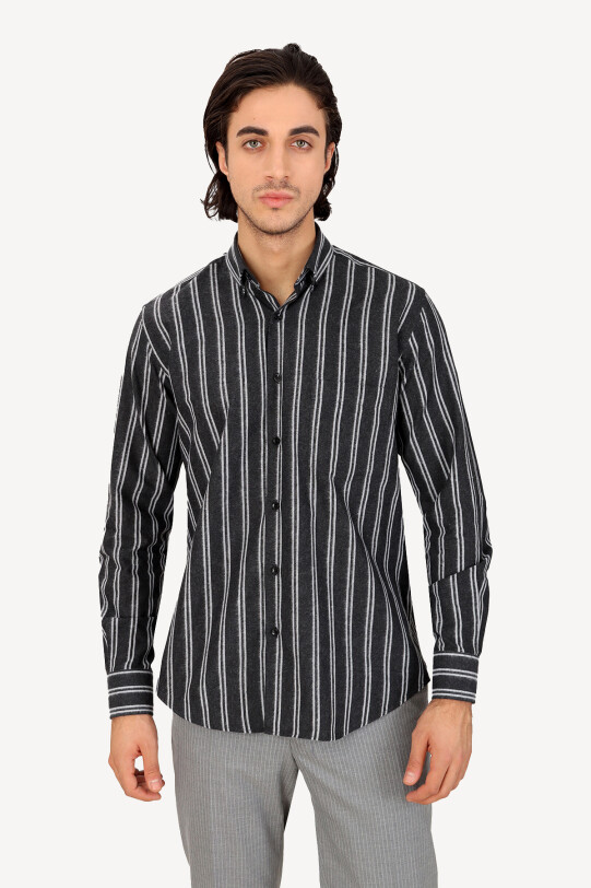 Erkek Siyah Gri Uzun Kol Regular Fit Çizgili Yaka Düğmeli Gömlek