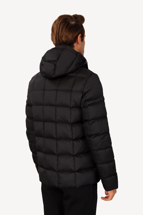 Erkek Siyah Kapüşonlu Klasik Kaban