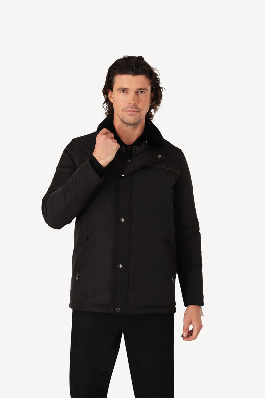 Erkek Siyah Regular Fit Yakası Kürklü Kaban