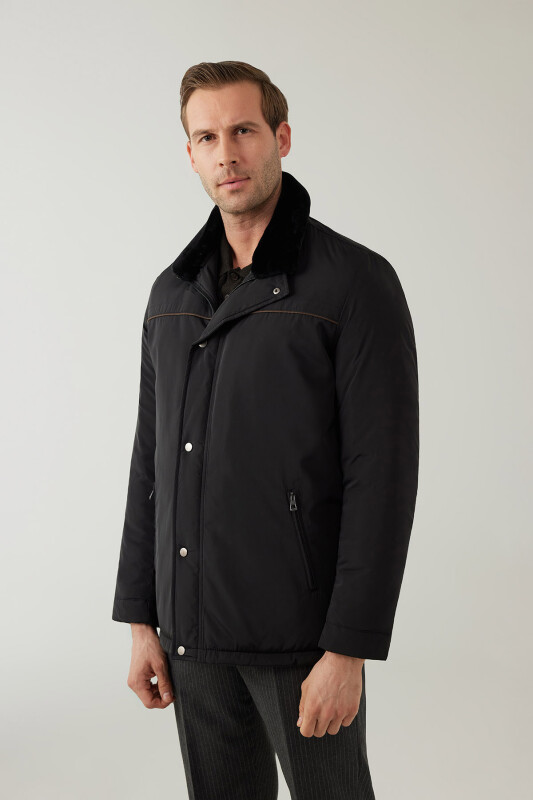 Erkek Siyah Regular Fit Yakası Kürklü Kaban