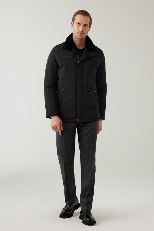 Erkek Siyah Regular Fit Yakası Kürklü Kaban