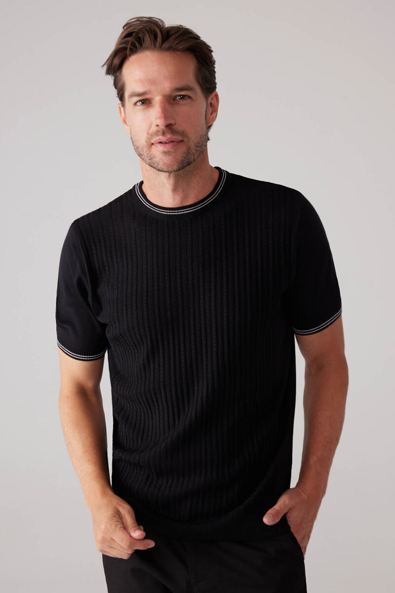 Erkek Siyah Slim Fit Bisiklet Yaka Çizgili Saç Örgü Kısa Kollu Tişört - 5