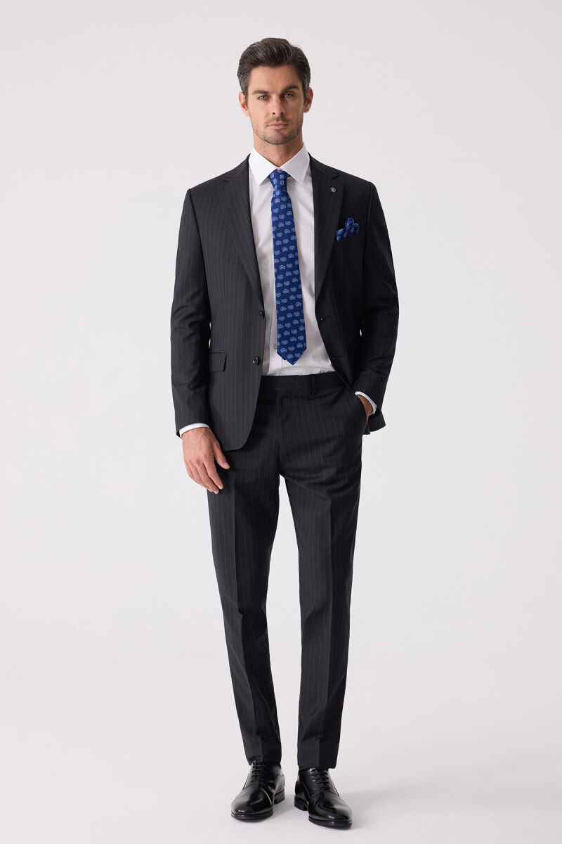 Erkek Siyah Slim Fit Çizgili %100 Yün Takım Elbise - 1